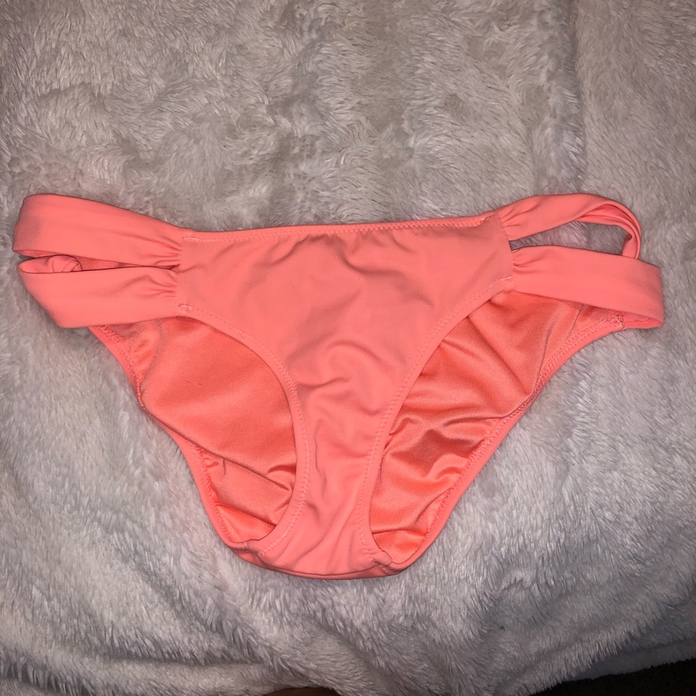 VICTORIA SECRET BATHING SUIT BOTTOMS